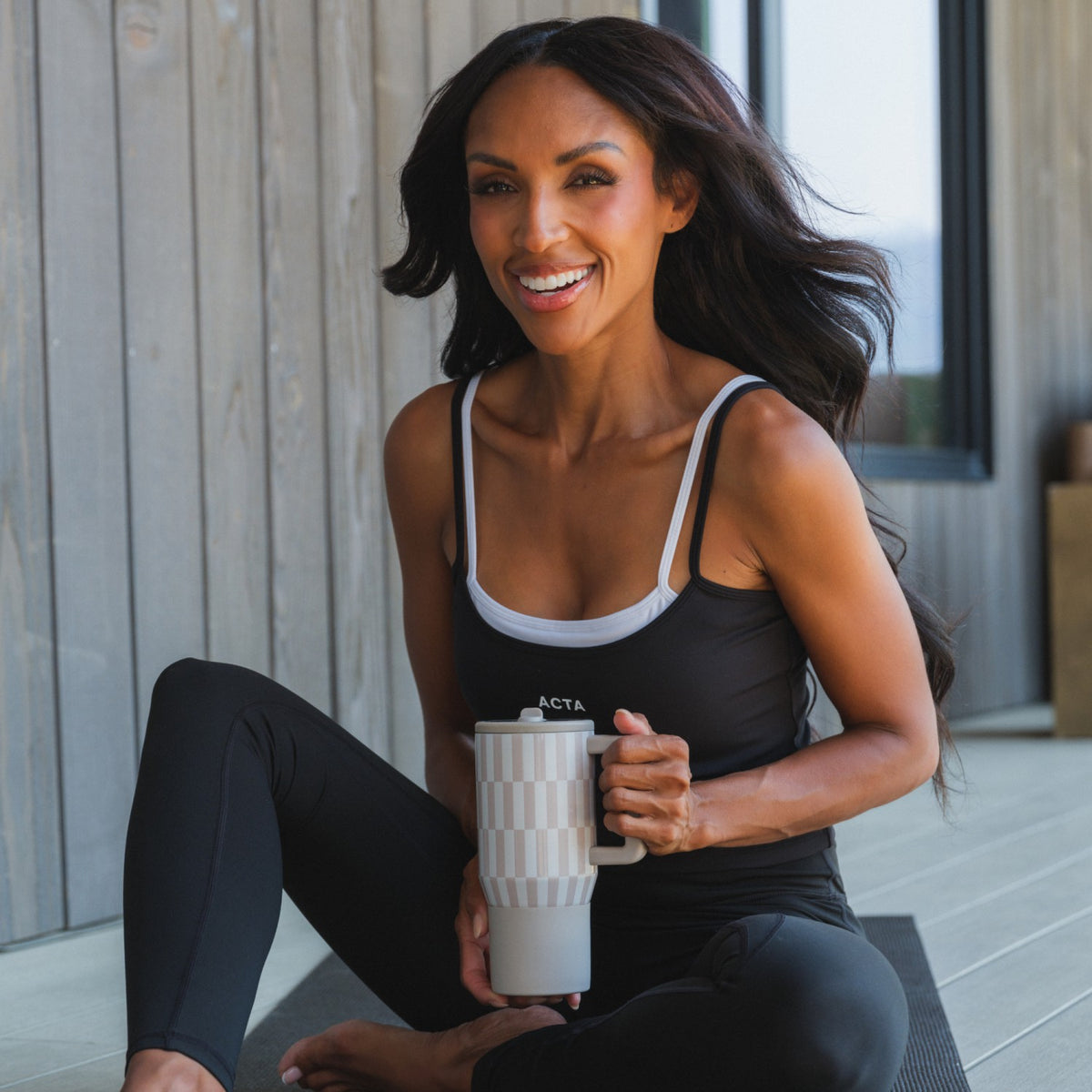 HydroJug | Traveler 20oz - Latte