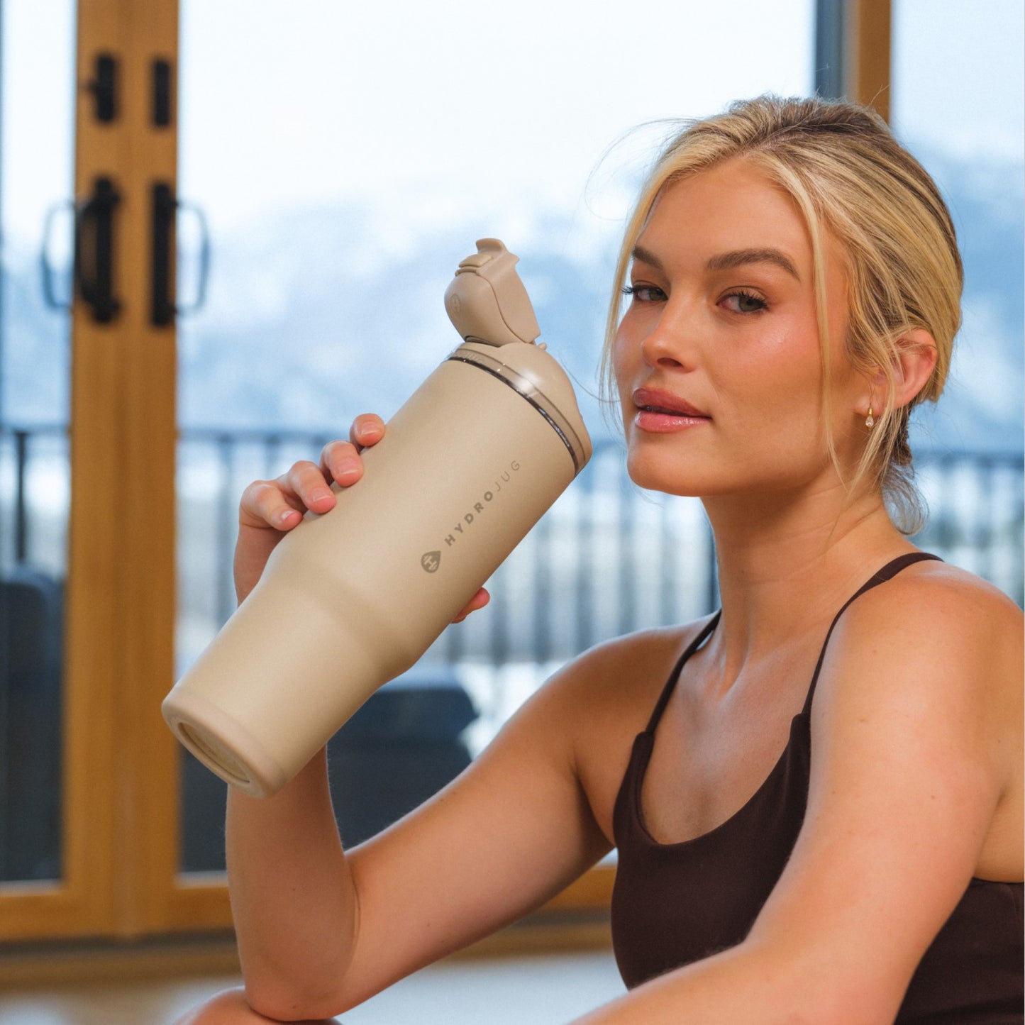 HydroJug | Ease2o 40oz - Dual-Function Water Bottle with Straw & Chug Spout – Dune