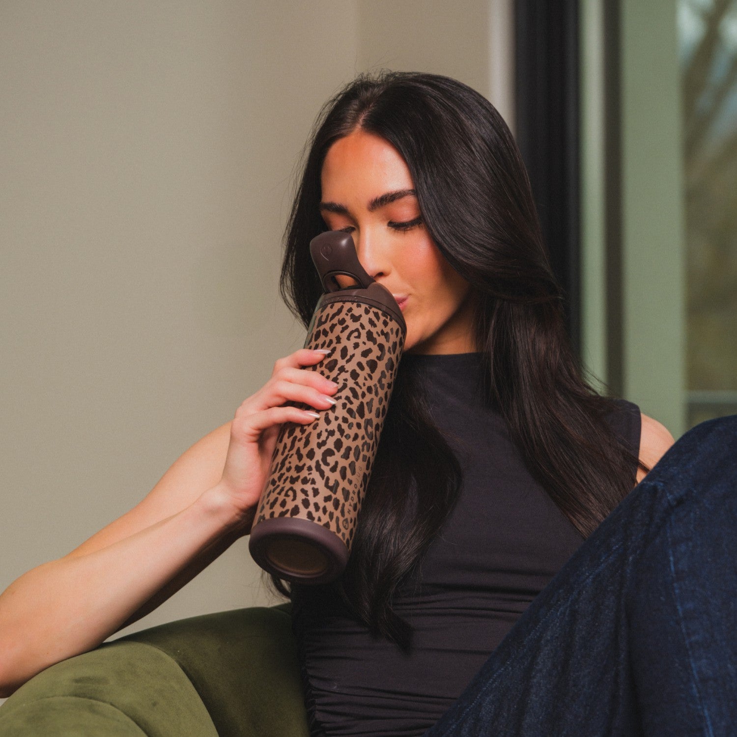 HydroJug | Ease2o 24oz - 2-in-1 Water Bottle with Soft Straw & Chug Spout – Brown Leopard