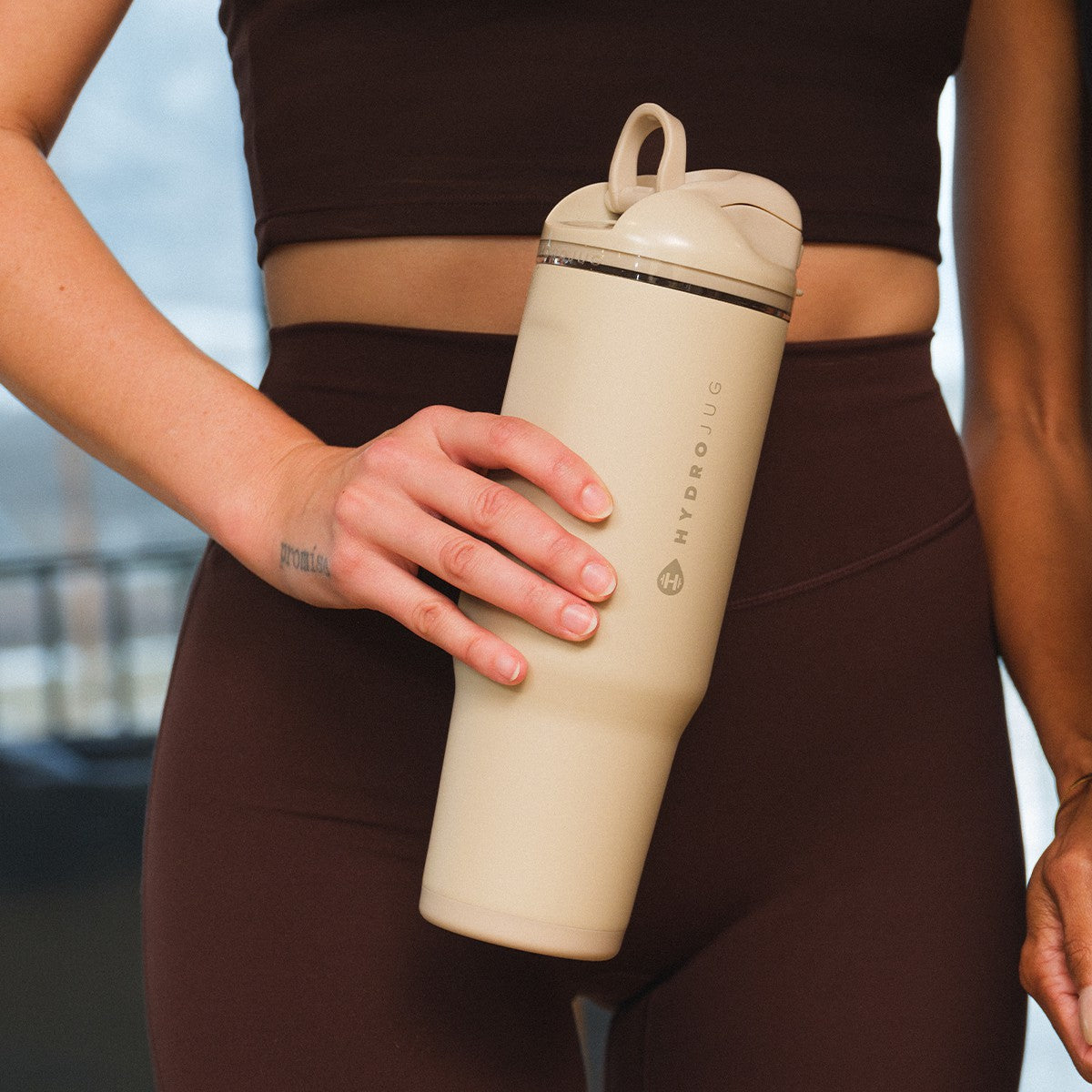 HydroJug | Ease2o 32oz - Compact Water Bottle with Straw & Chug Spout – Dune